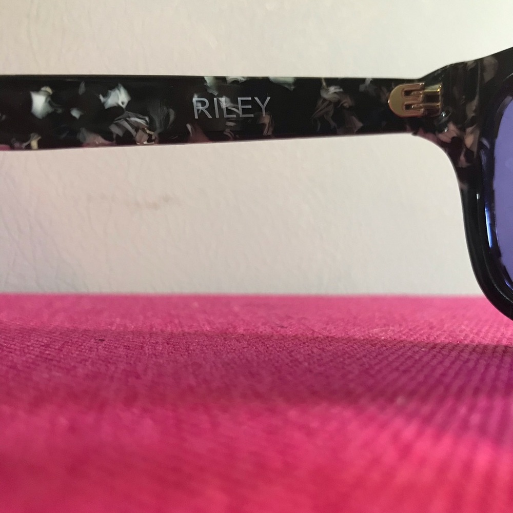 Diff Riley Sunglasses - Picture 6 of 8